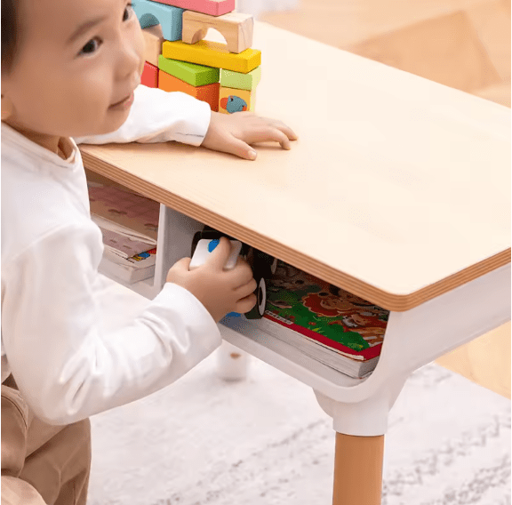 Kids Table Set ©